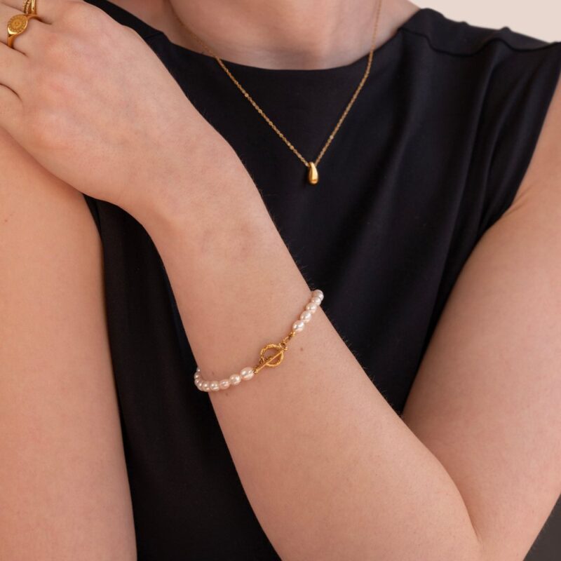 Alternative view of Cara Pearl Link Bracelet