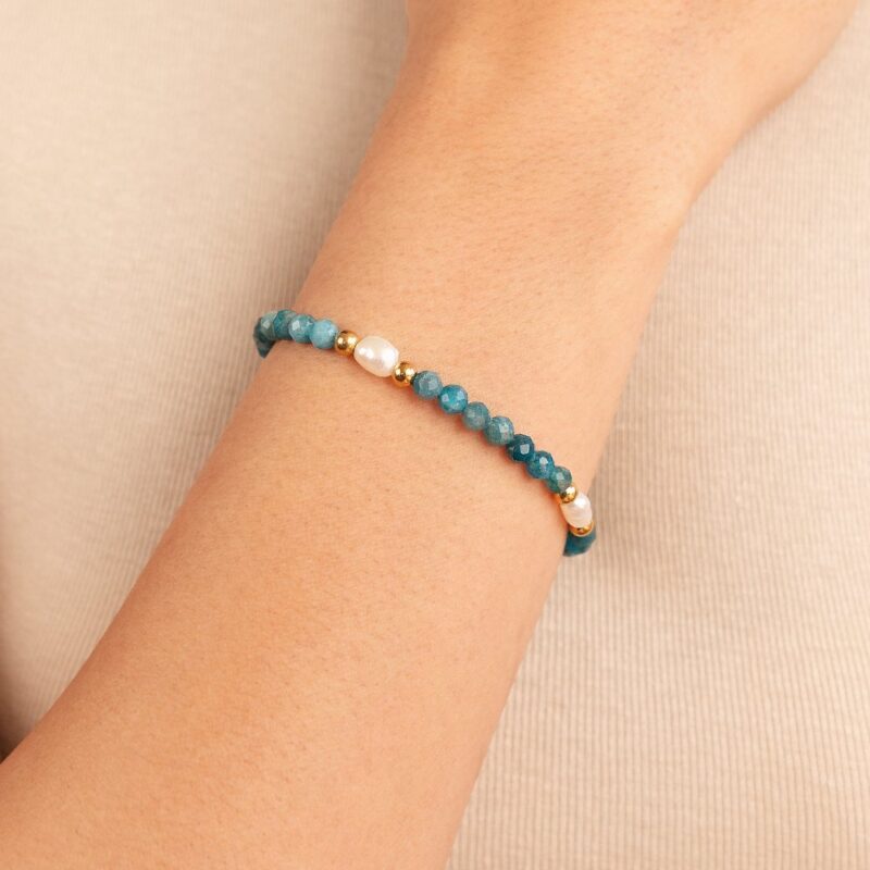 Alternative view of Free Turquoise Blue & Pearl Bead Bracelet